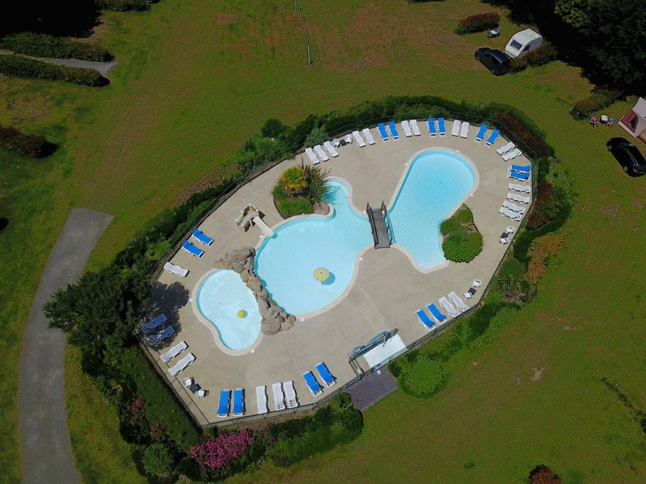 Camping Le Balcon De La Baie Saint-Marcan Экстерьер фото