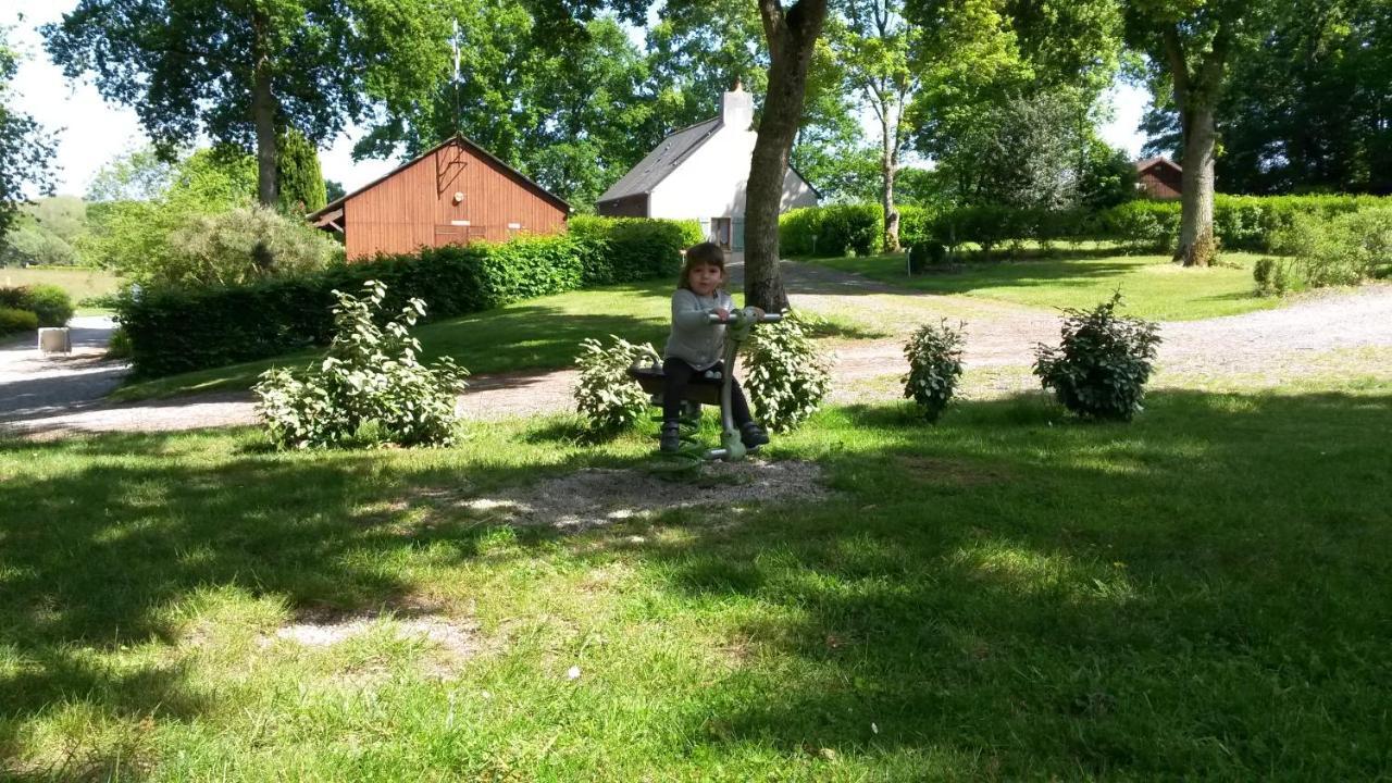 Camping Le Balcon De La Baie Saint-Marcan Экстерьер фото